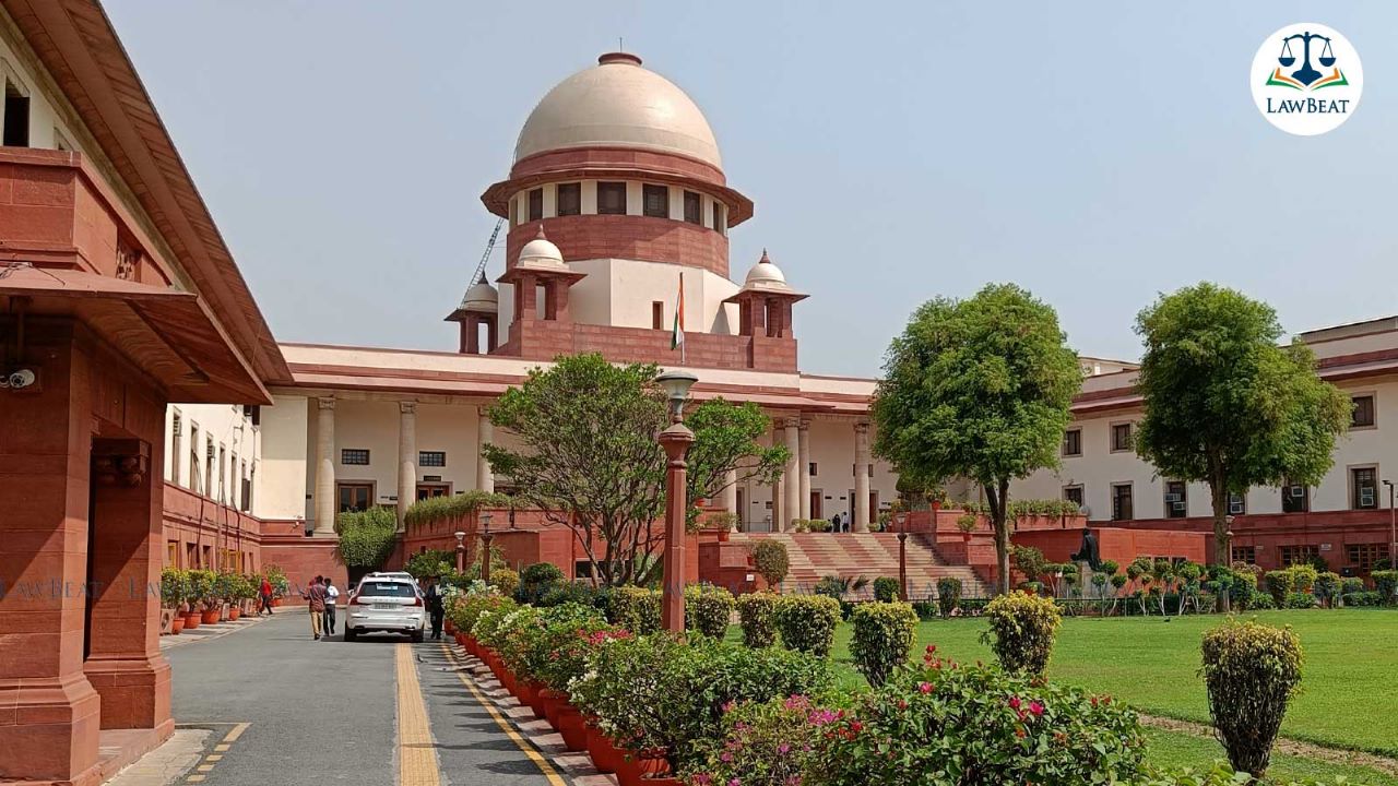 Ex-parte stay on bail should be granted in very rare and exceptional cases: Supreme Court Ex-parte stay on bail should be granted in very rare and exceptional cases: Supreme Court